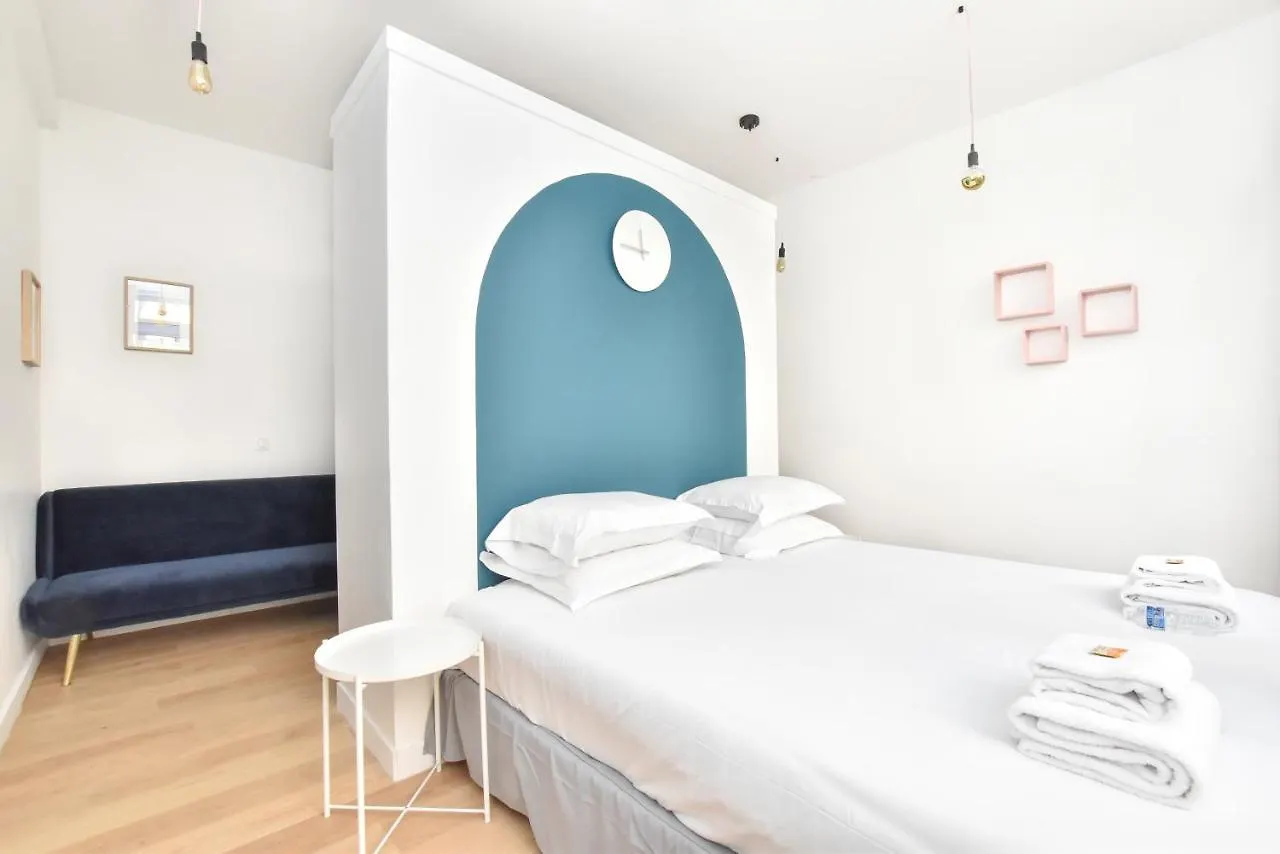 Canal Saint Martin - Amazing 12p/4br * Париж